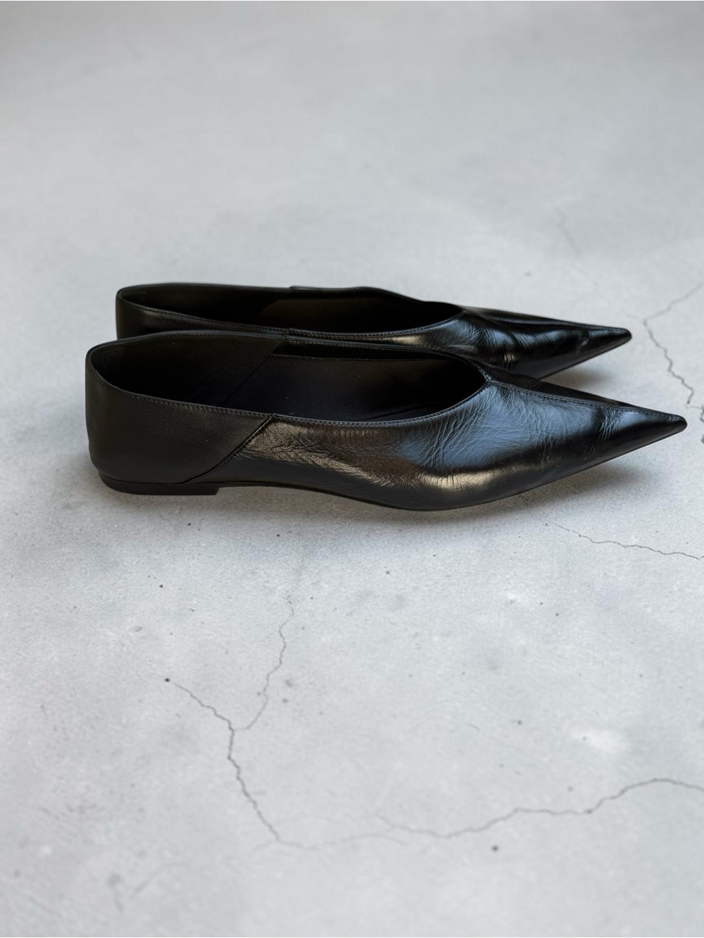 Saint Laurent Carolyn Leather Flats - Picture 7 of 11